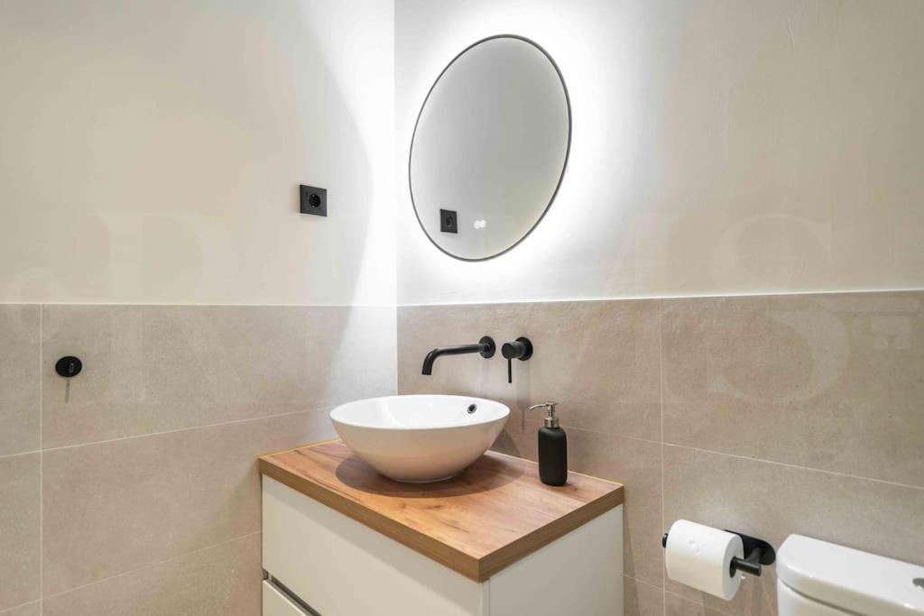 Romantic Getaway In The Center By Rems Apartamento