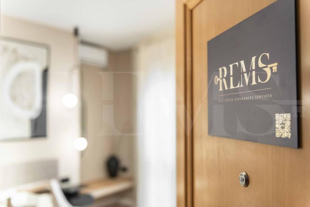 Apartamento Romantic Getaway In The Center By Rems