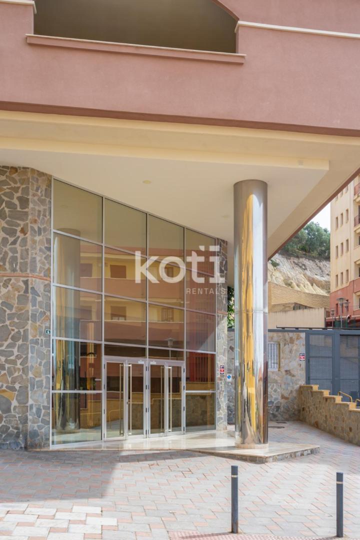 Swimming Pool&large Terrace In Pacos Koti *