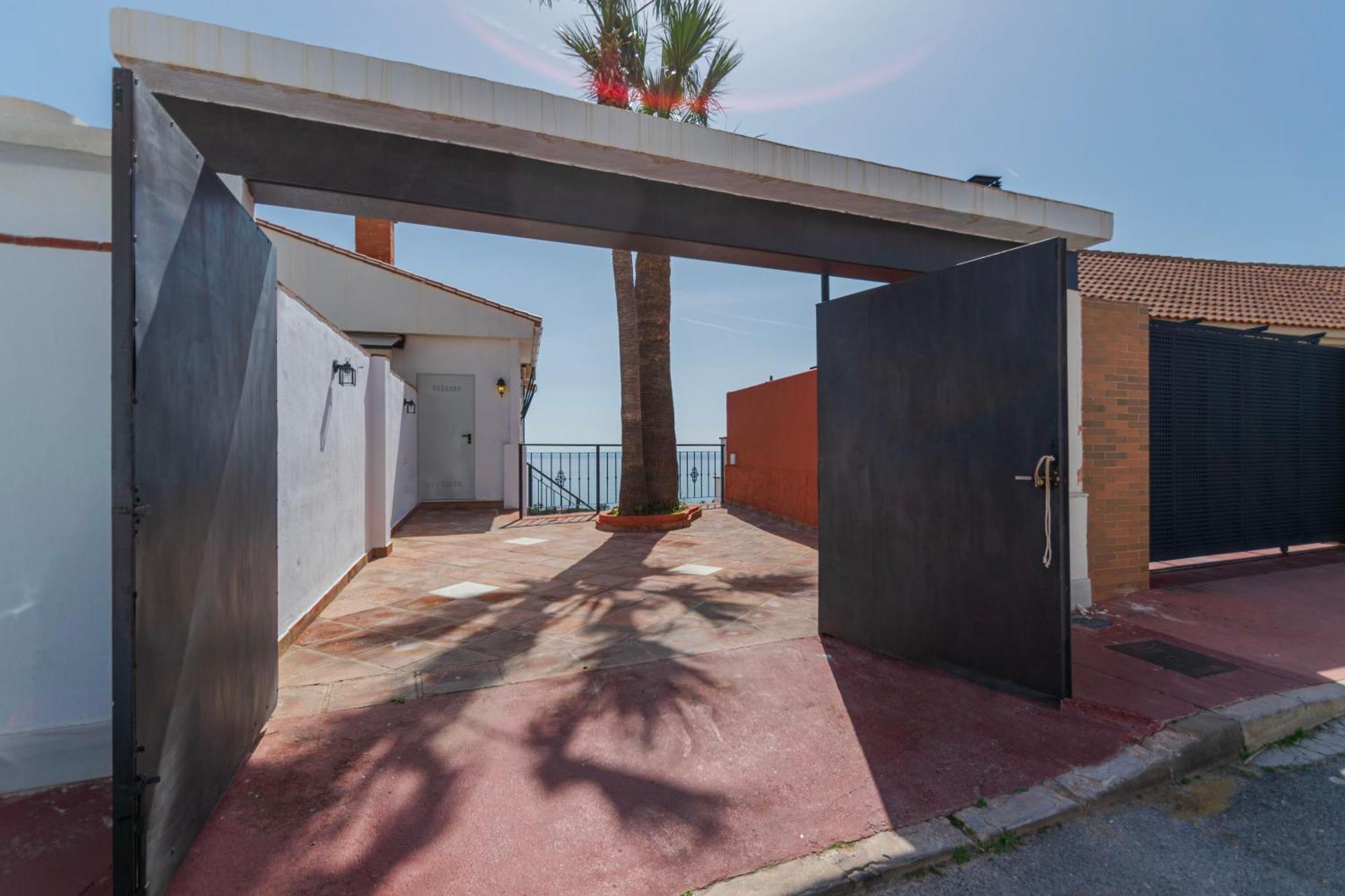 Mediterraneo Outdoor Pool Malaga