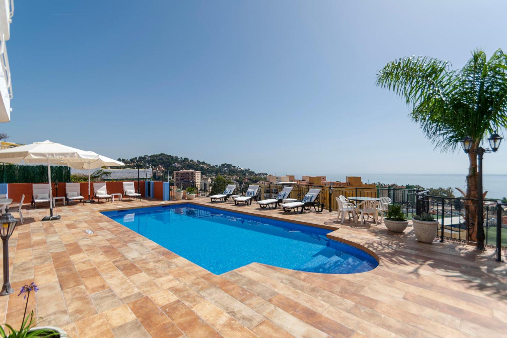 Apartment Mediterraneo Outdoor Pool Malaga