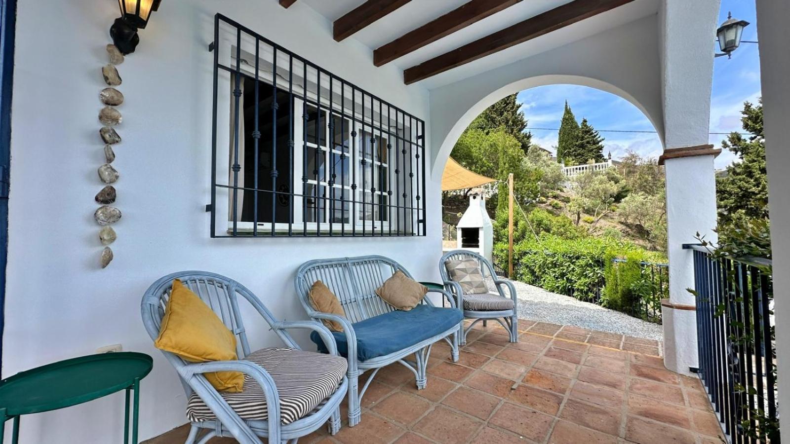 Villa Hugo Cómpeta By Bossh