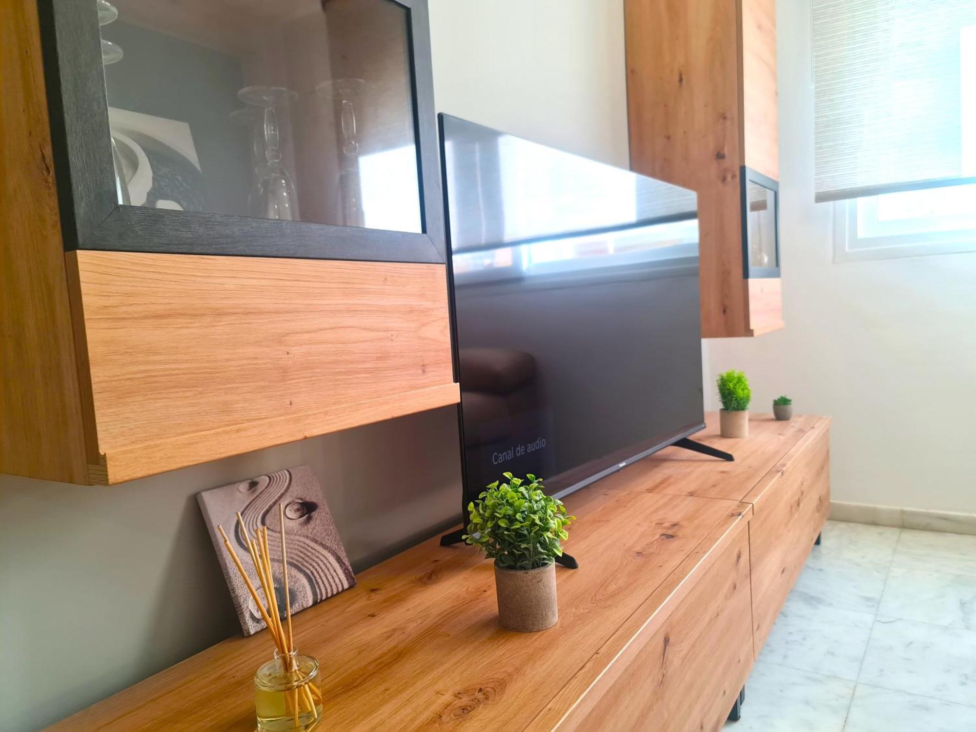 Leilighet Ave Huelin 3rooms Con Parking Y Ac