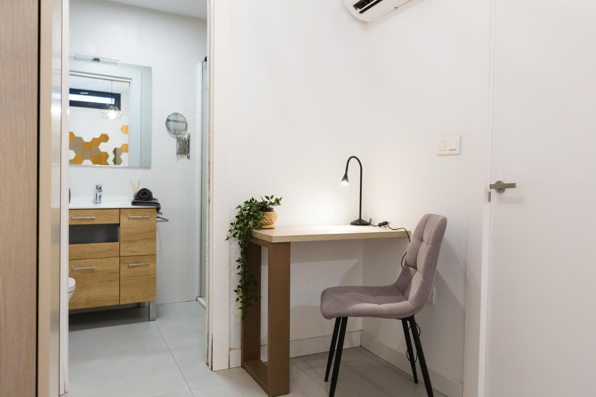 La Goleta: In The District Málaga