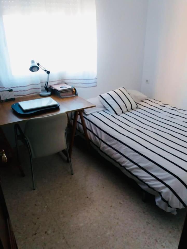 Apartment Vivienda De Vacaciones Con Piscina Y Wifi En Teatinos Malaga