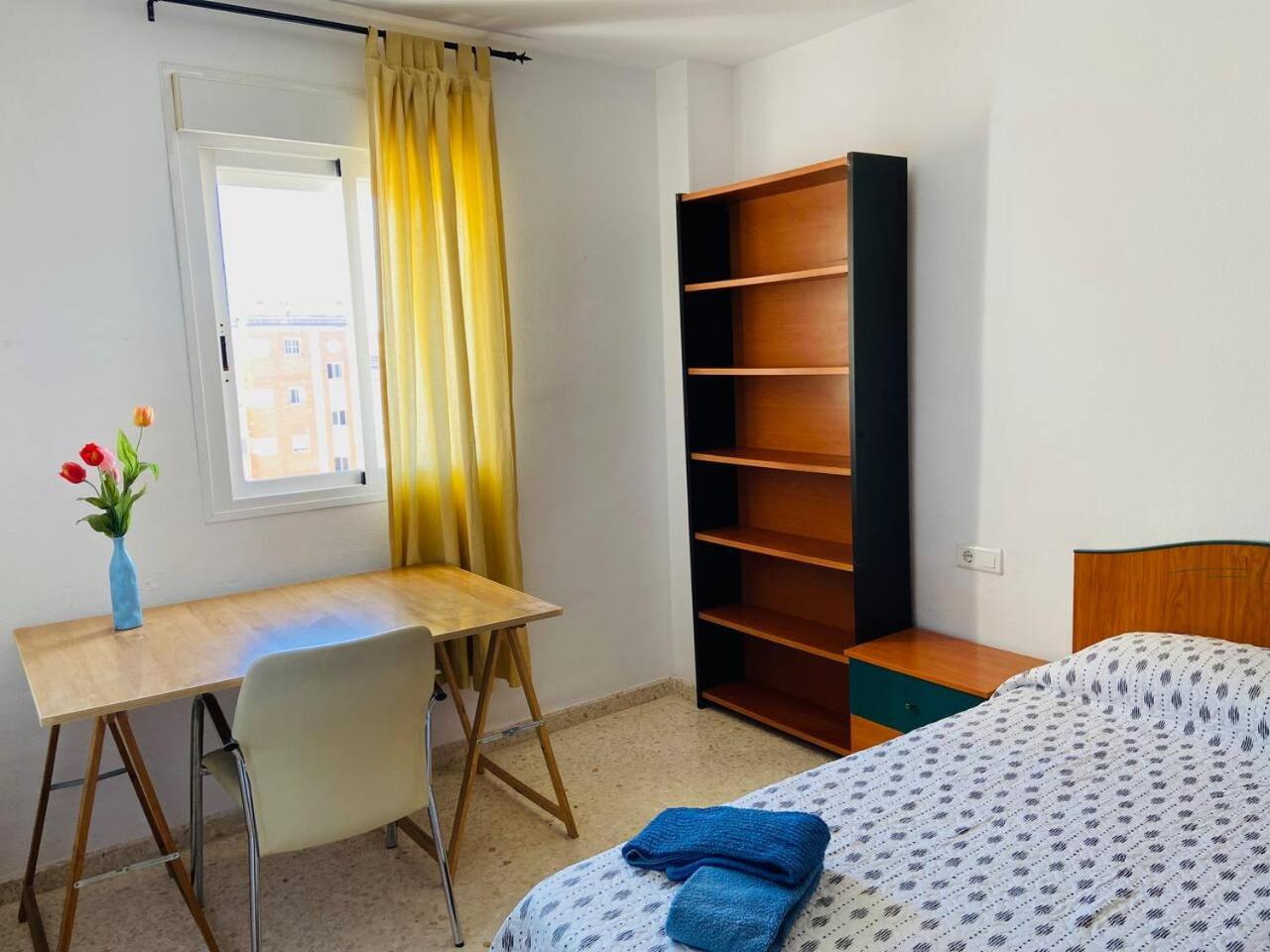 Vivienda De Vacaciones Con Piscina Y Wifi En Teatinos Malaga
