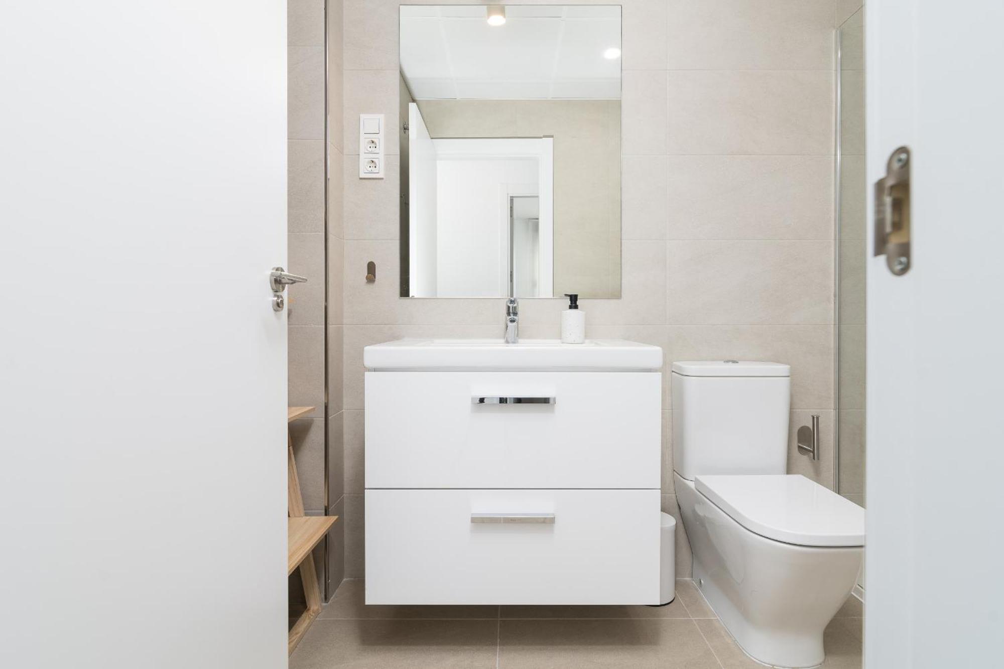 Homes Urban Sky Tower 4 G Apartamento