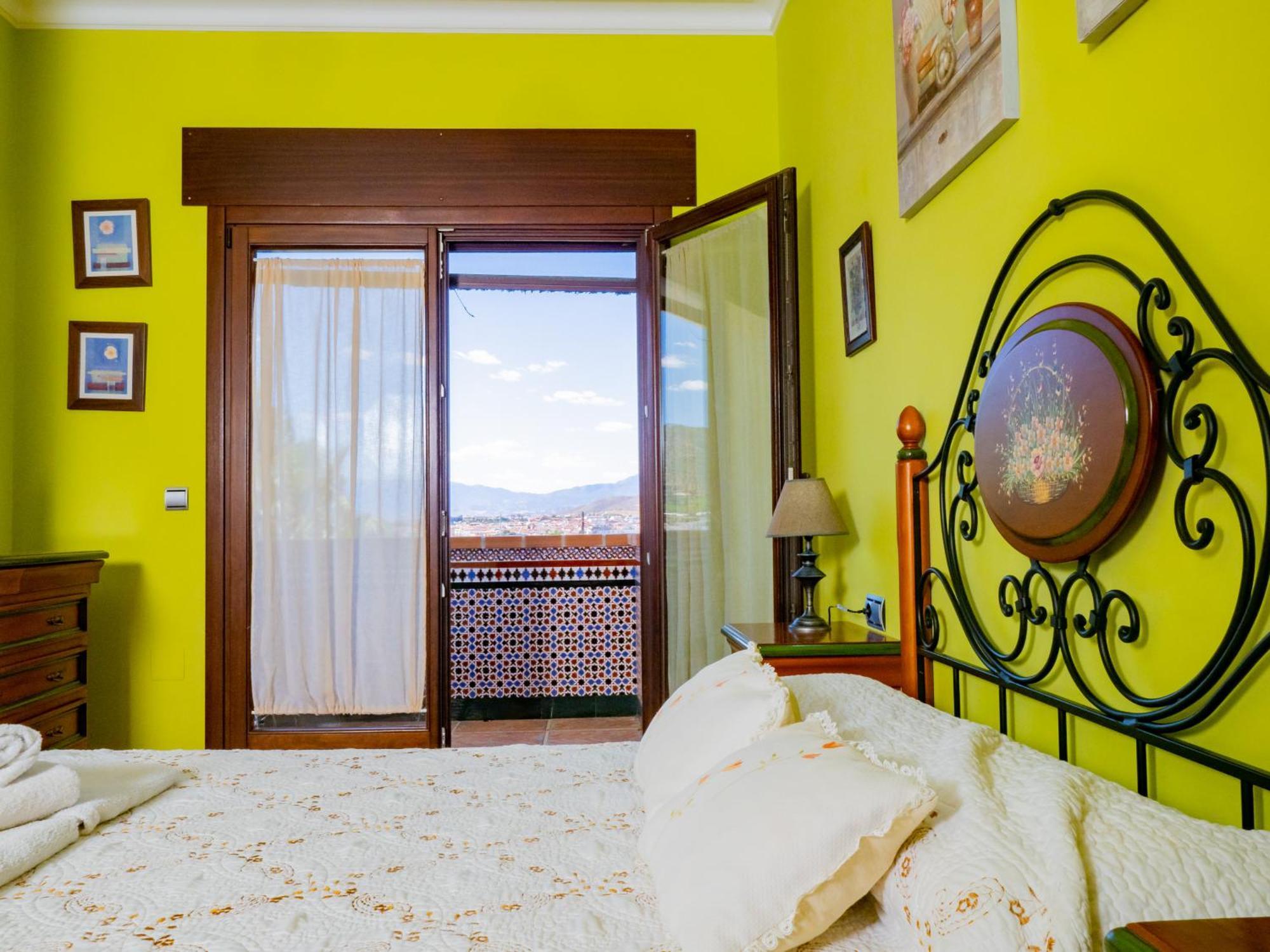 Cubo's Fina & Minigolf Included Villa Malaga