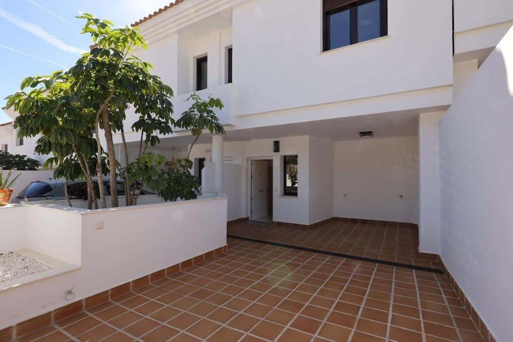 Spacious And Modern House In Riviera, Mijas, Costa Del Sol, 15min From Marbella *