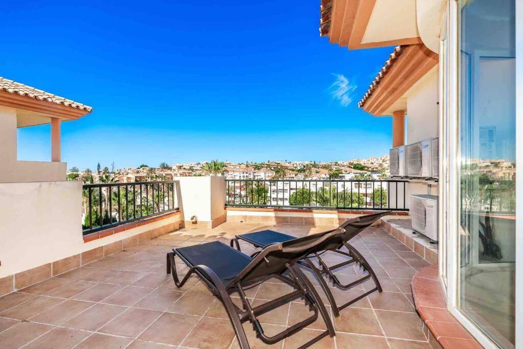 4 Bed Detached Close To Golf & With Shared Pool. Villa *