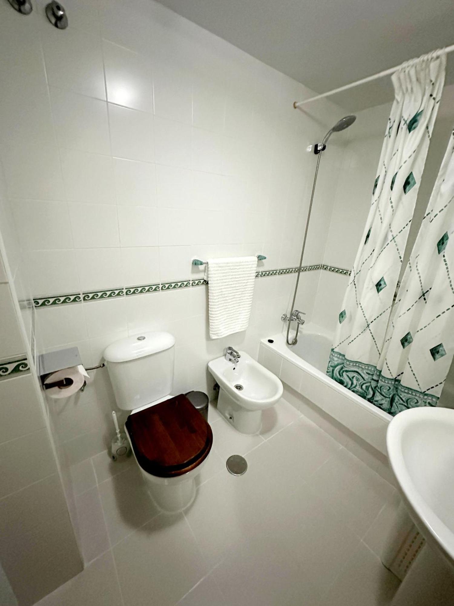 Apartamento Capital - Zona Oeste: Parking-wifi-piscina