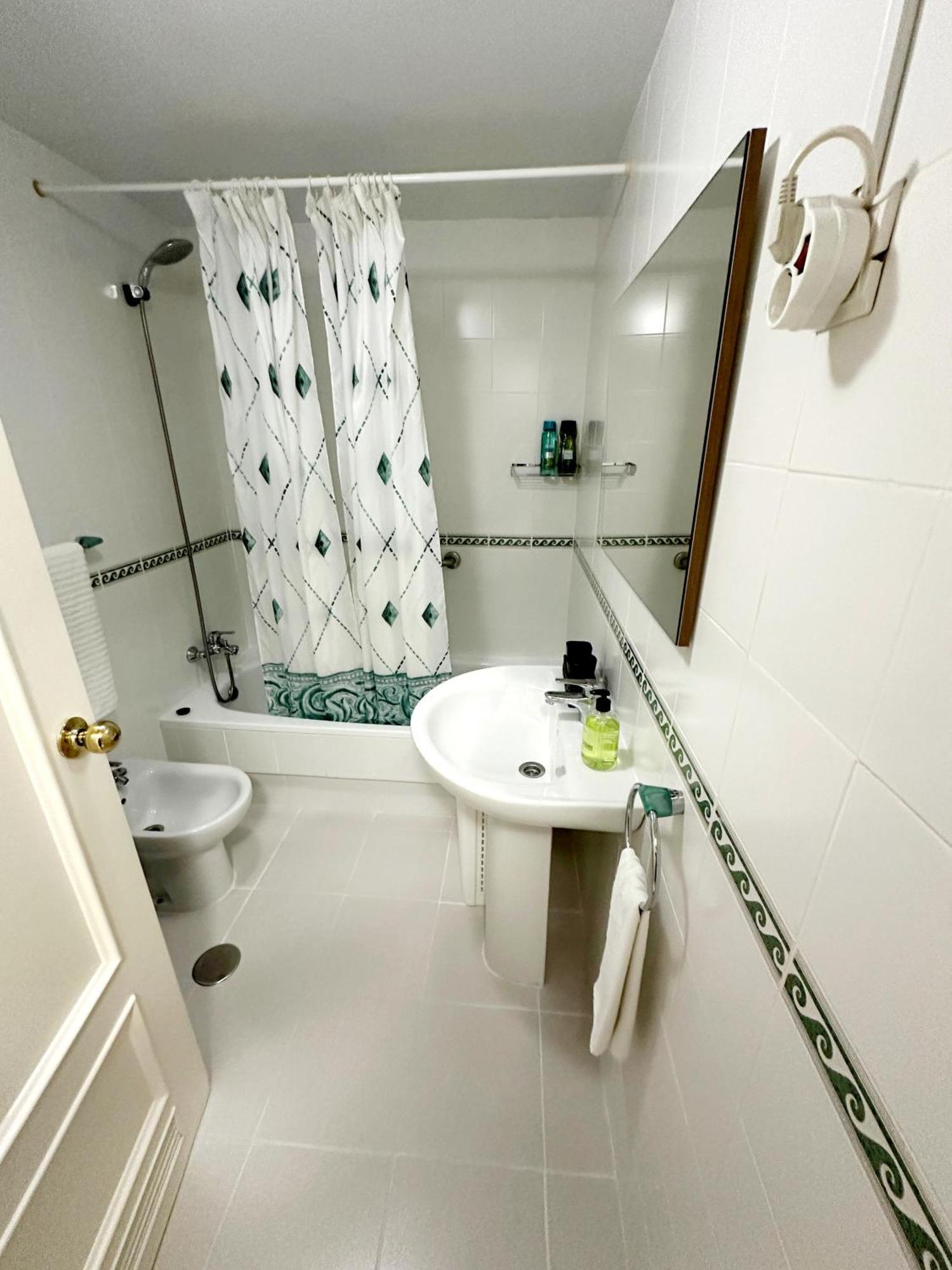 Capital - Zona Oeste: Parking-wifi-piscina Apartamento Málaga