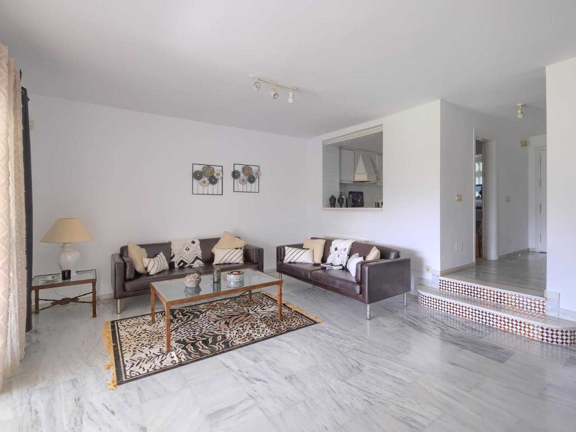 Spanish Charm House On The Miraflores Golf Course Holiday home *