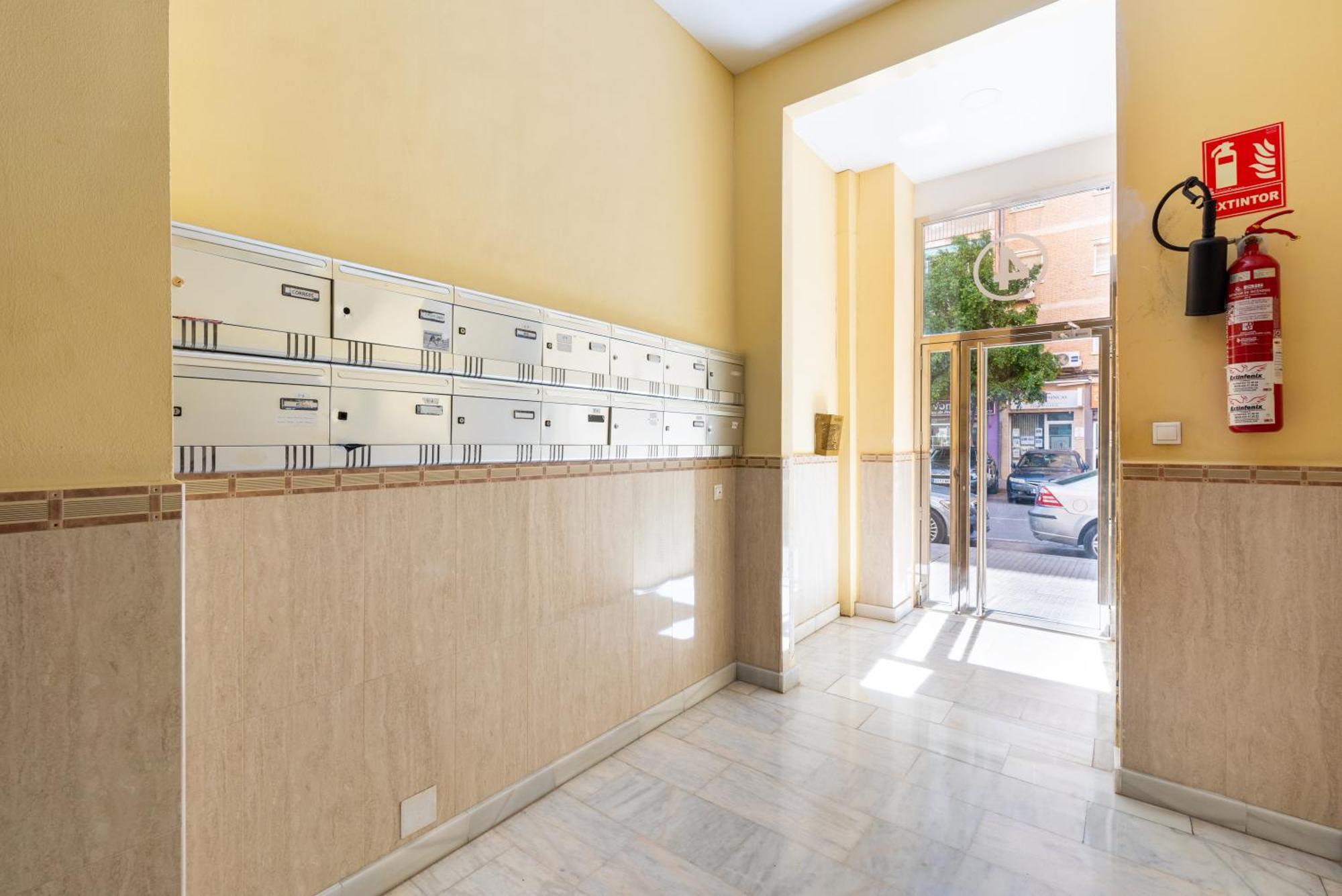 Wintowinrentals Quiet Apartment, Good Location, Free Parking * Málaga