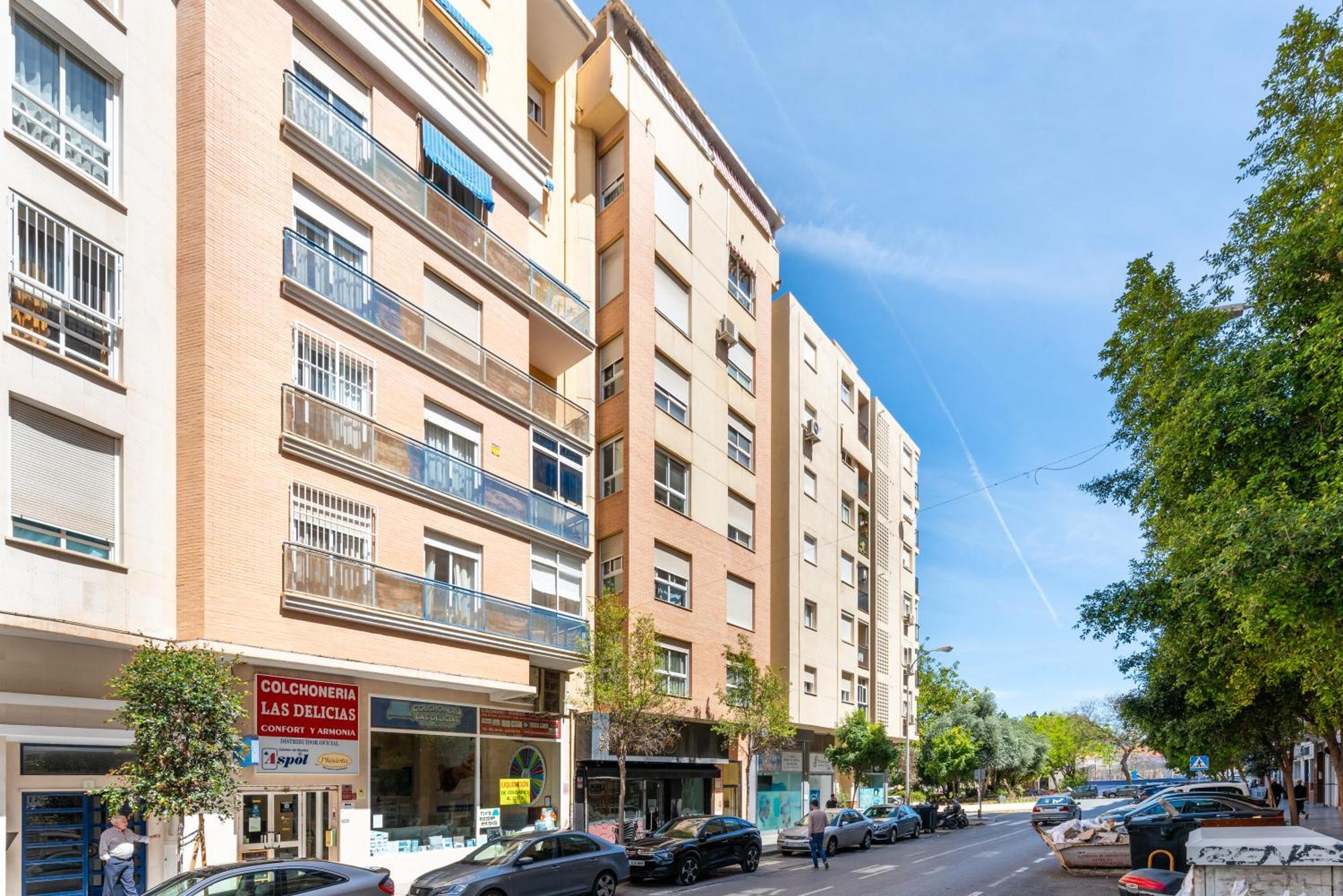 Wintowinrentals Quiet Apartment, Good Location, Free Parking