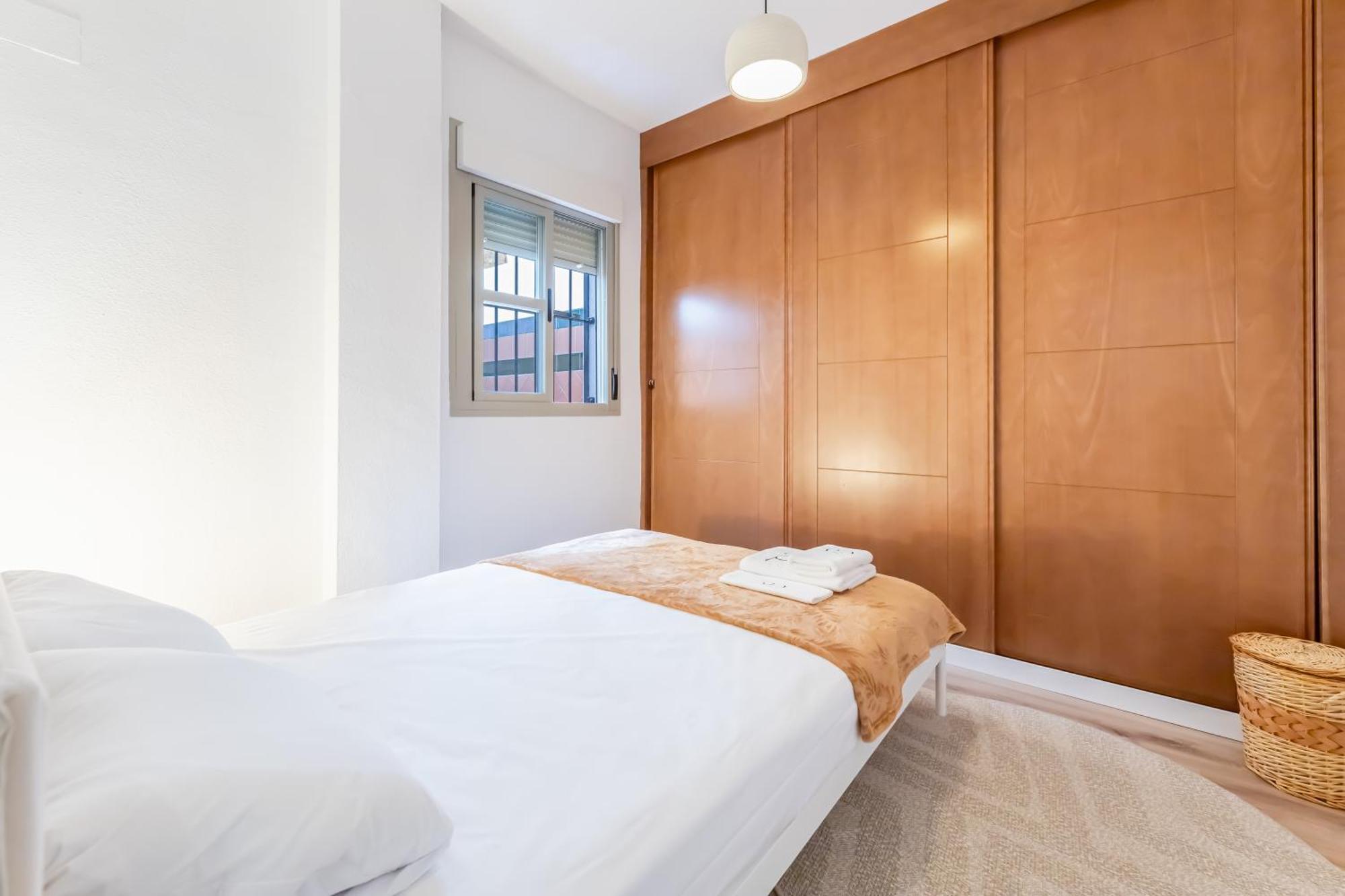 Charming 4-bedroom In Malaga's Historic Center Apartment Malaga
