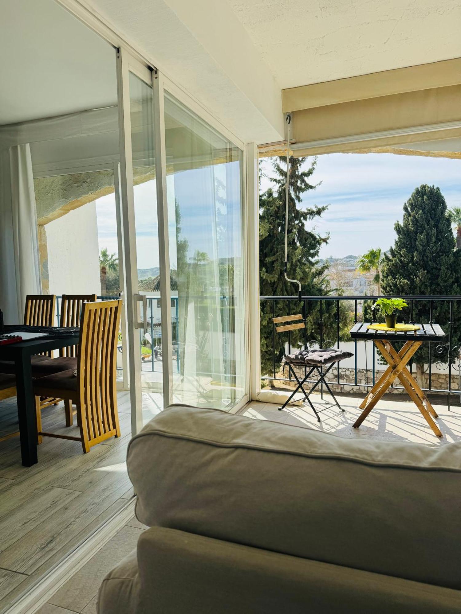 Modern On Golf - Andalucia Appartement