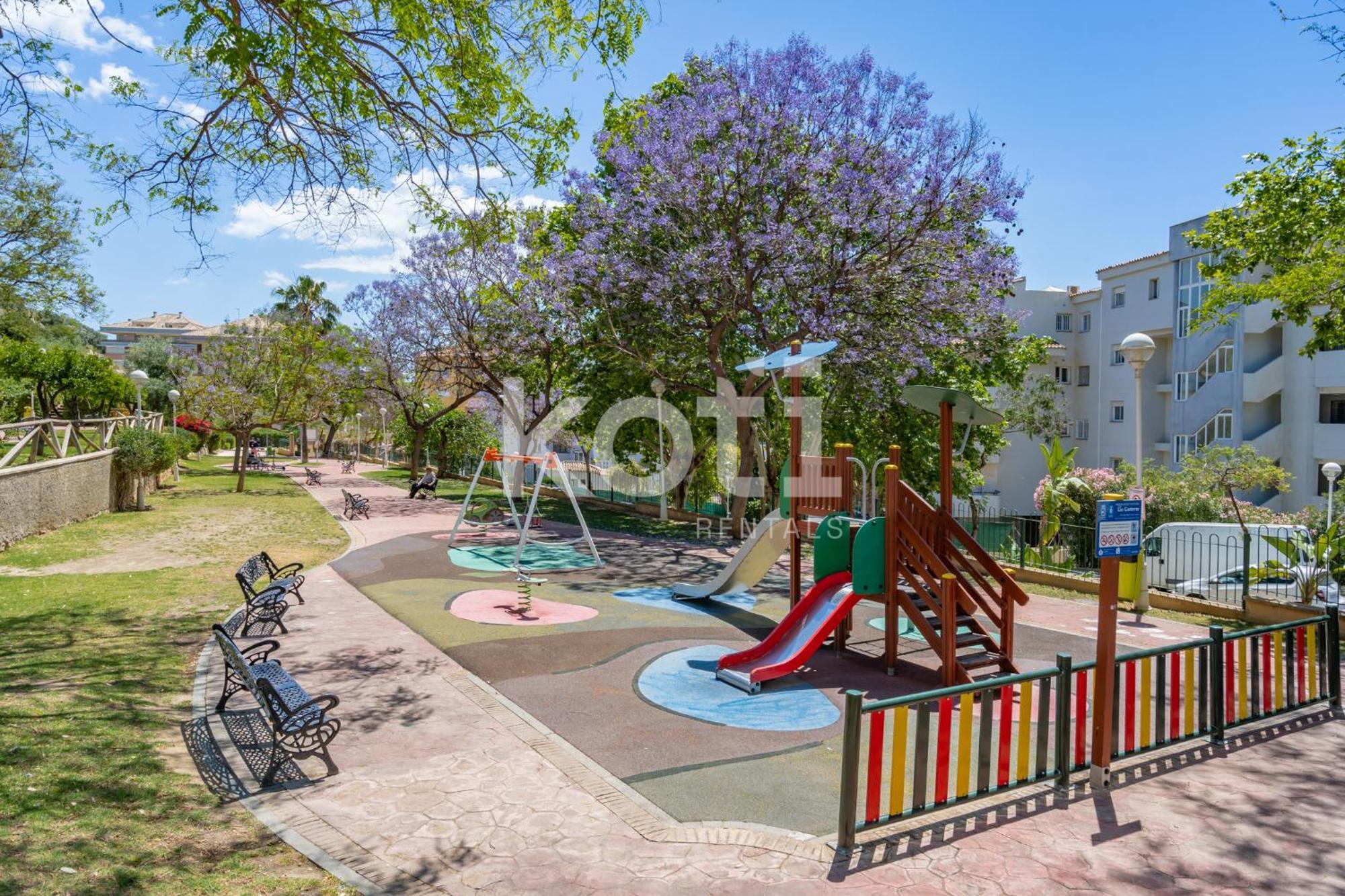 Swimming Pool&large Terrace In Pacos Koti