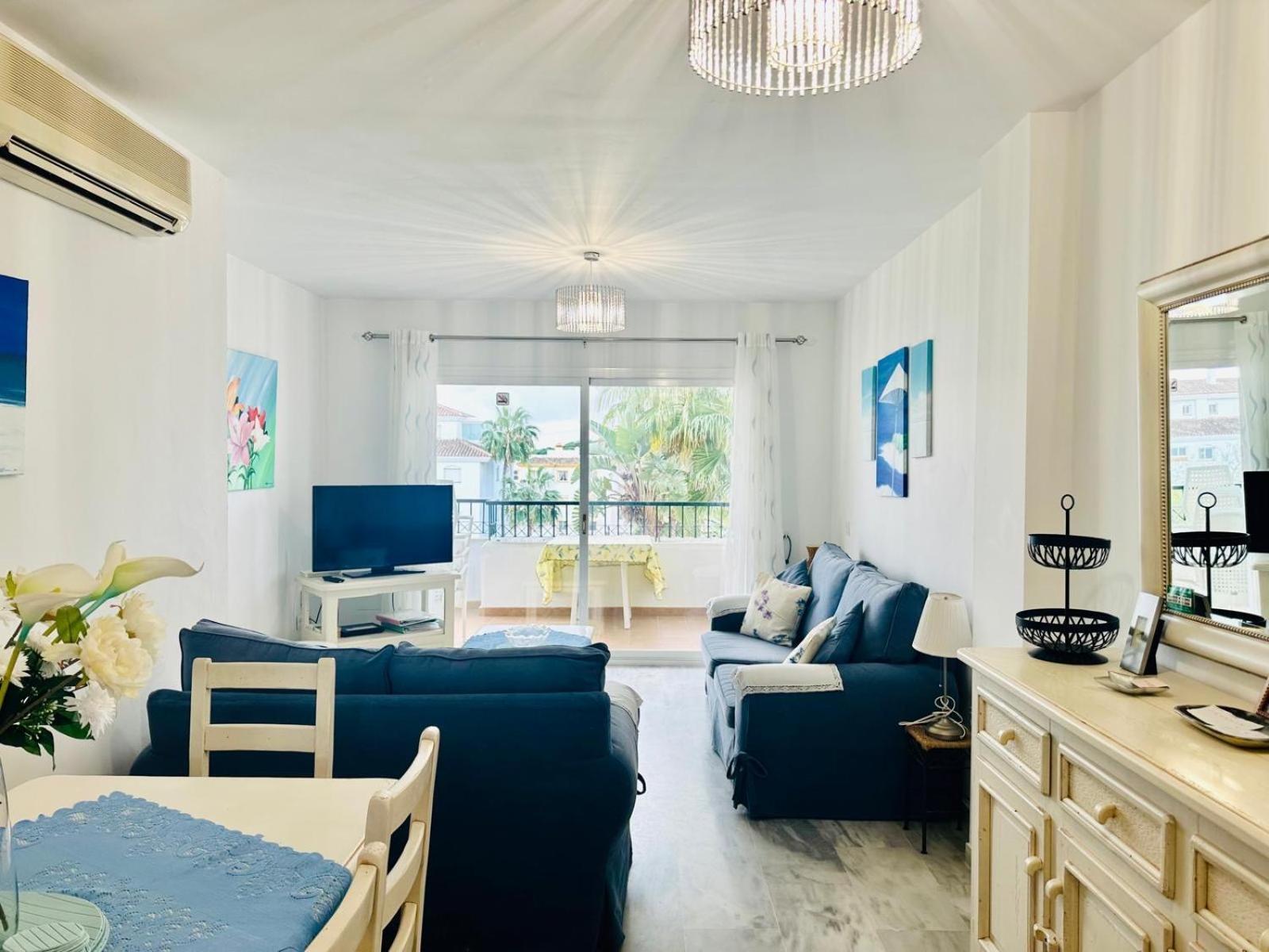 Lovely Apartment, Grancalahonda By Holidays2rent Apartamento *