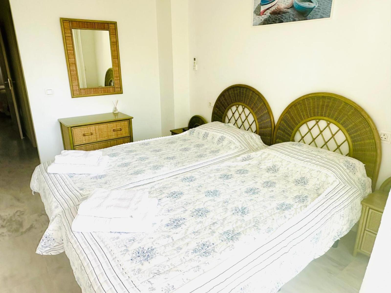 Apartamento Lovely Apartment, Grancalahonda By Holidays2rent Málaga