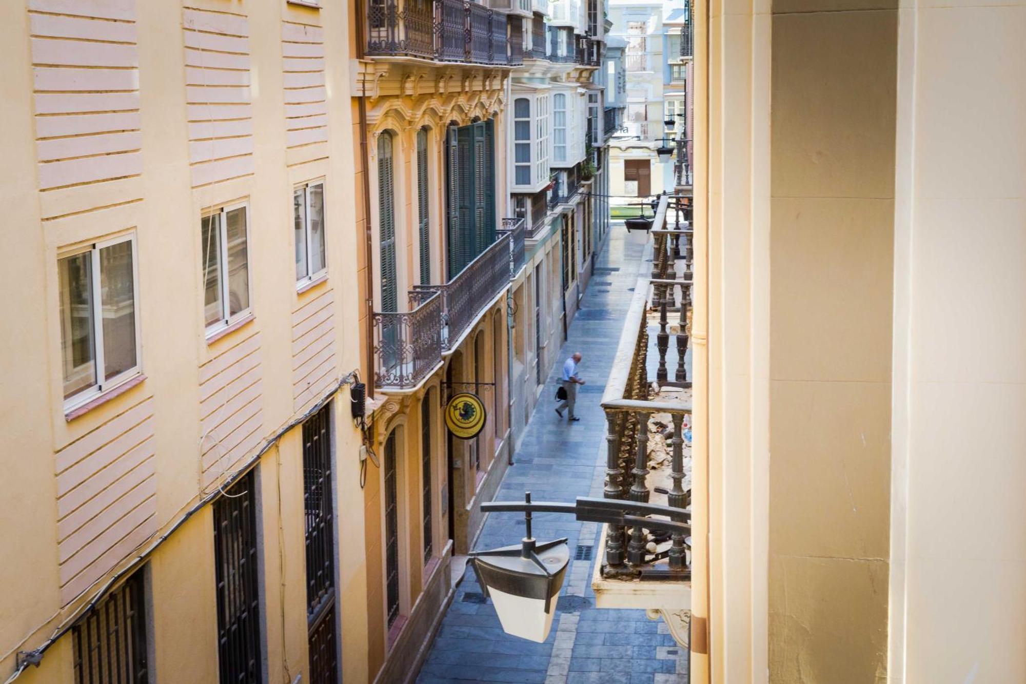 Apartments Holidays2Malaga City Center Apartment *