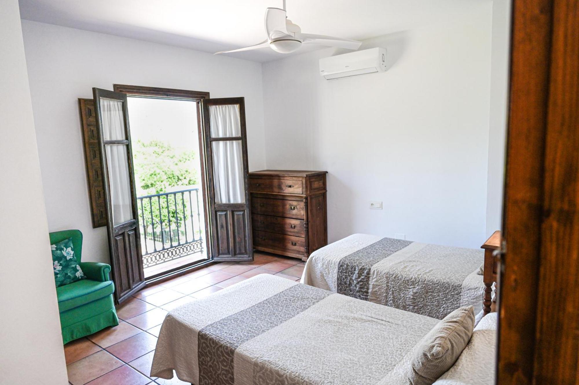 Casa vacanze Amplia Con Precioso Jardin Cerca De Capital. *