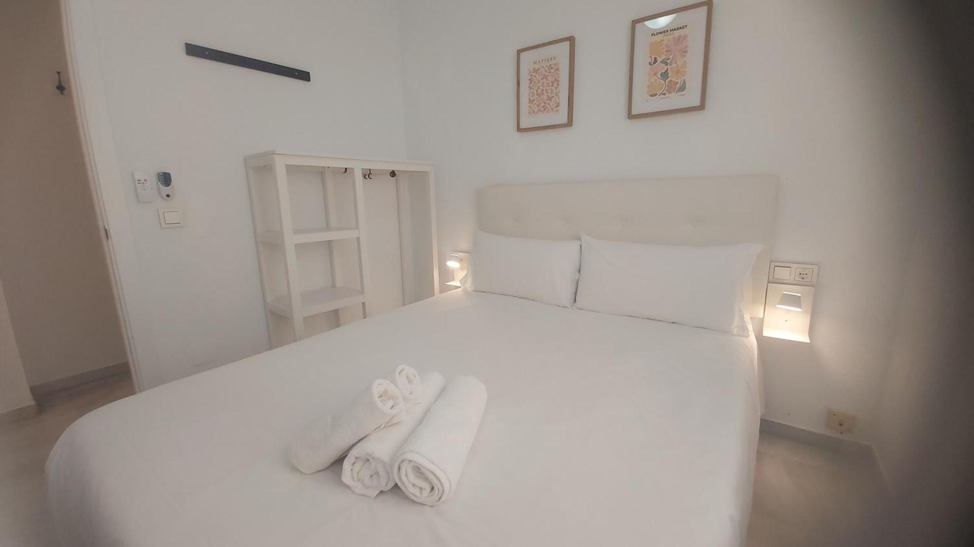 Del Parque Flats Victoria Family Apartment