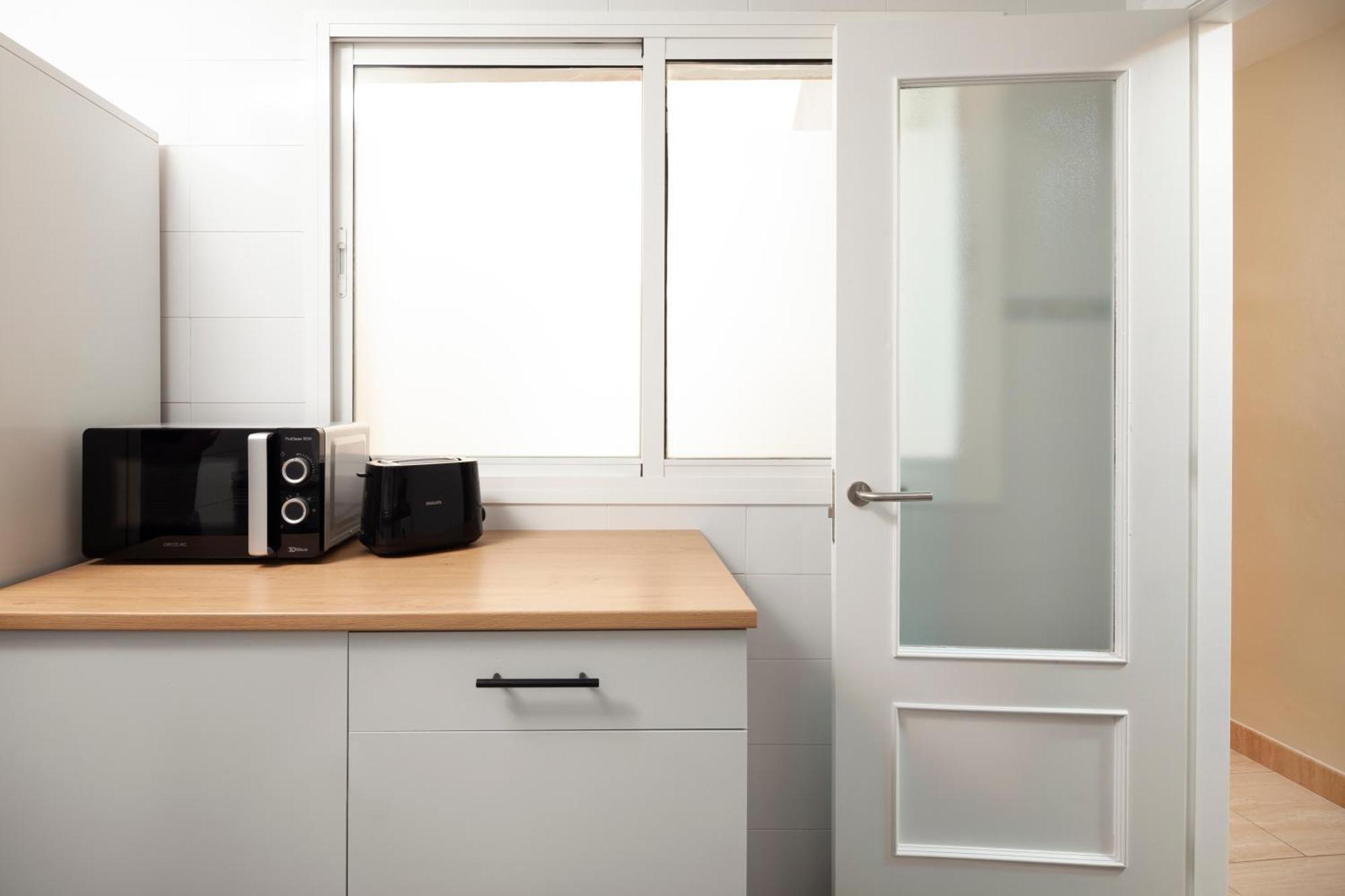 Amazing 2-bedroom With Free Parking *
