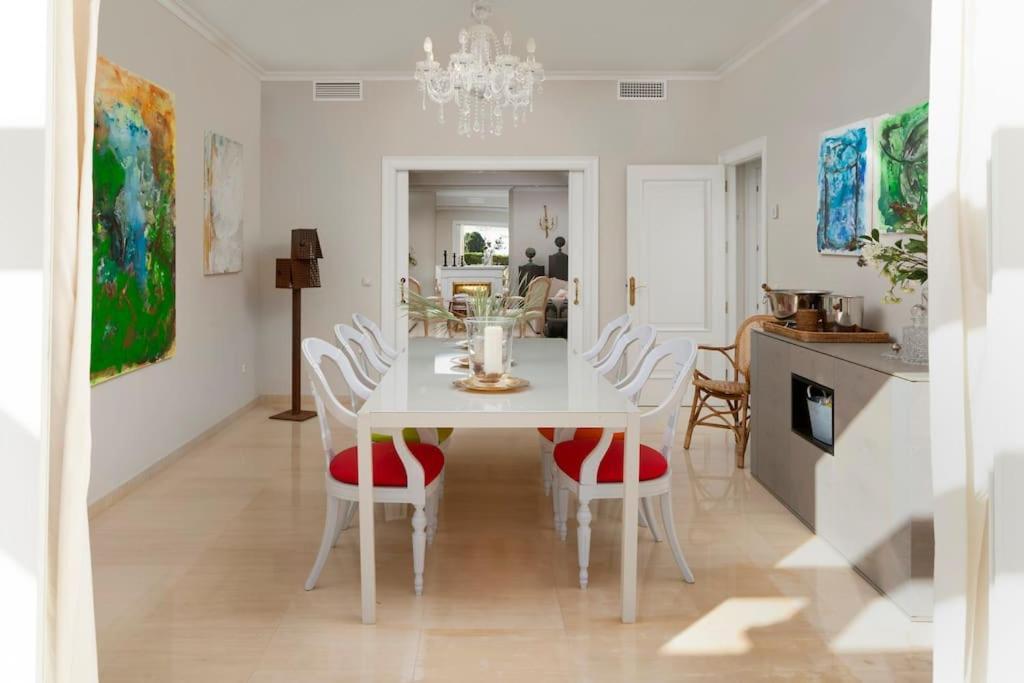 Luxury With Sea Views & Terrace By Rems Apartamento