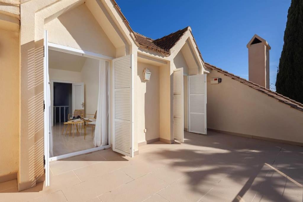 Apartamento Luxury With Sea Views & Terrace By Rems