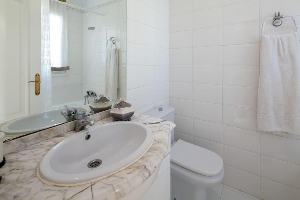 Luxury With Sea Views & Terrace By Rems