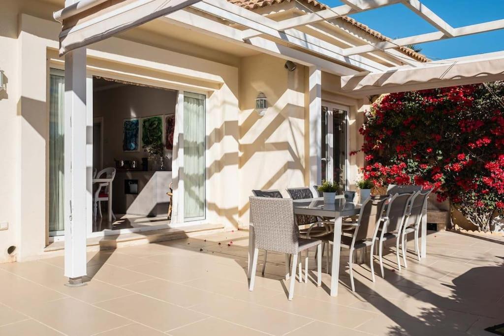 Luxury With Sea Views & Terrace By Rems *