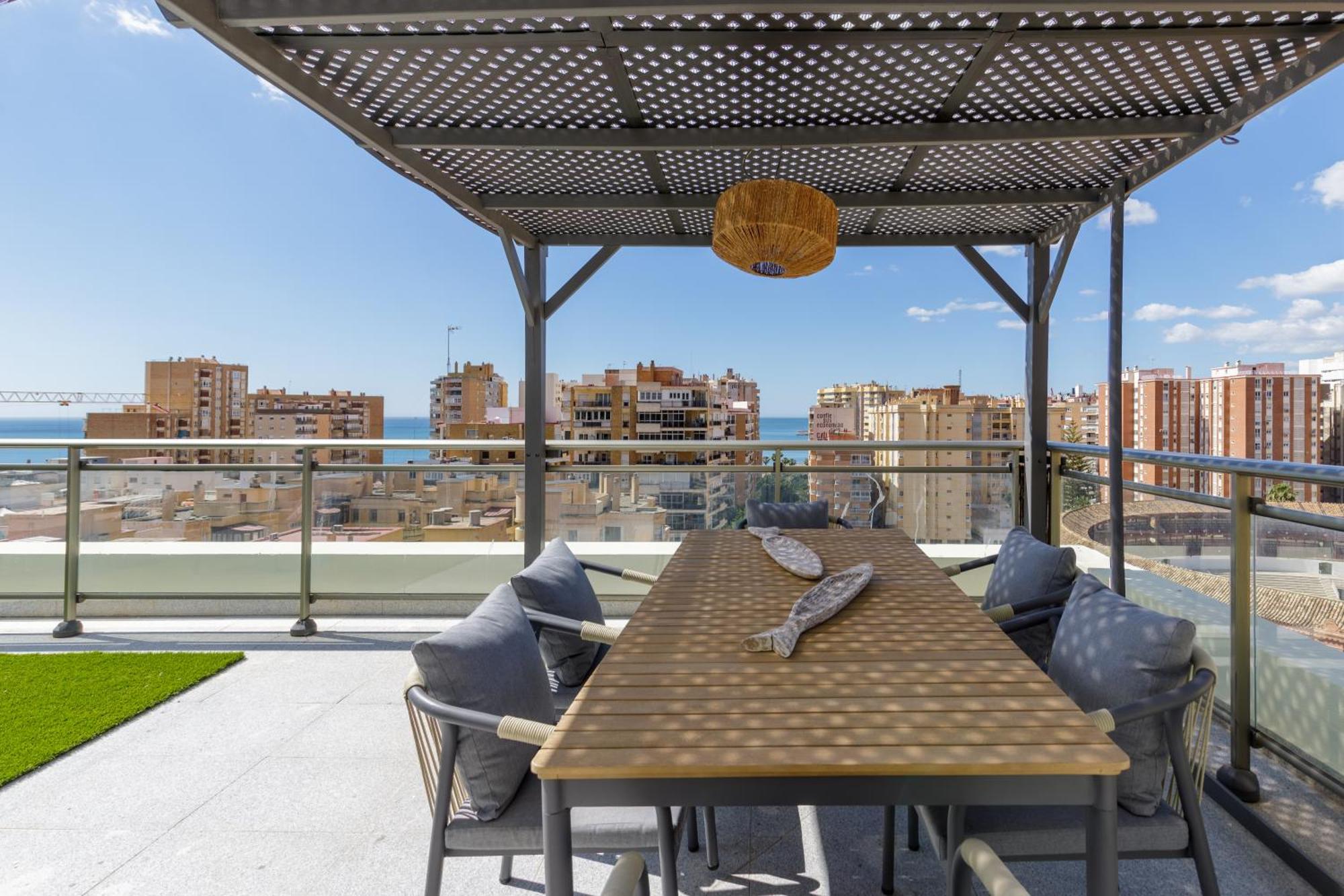 Penthouse Malagueta Sea View Apartment