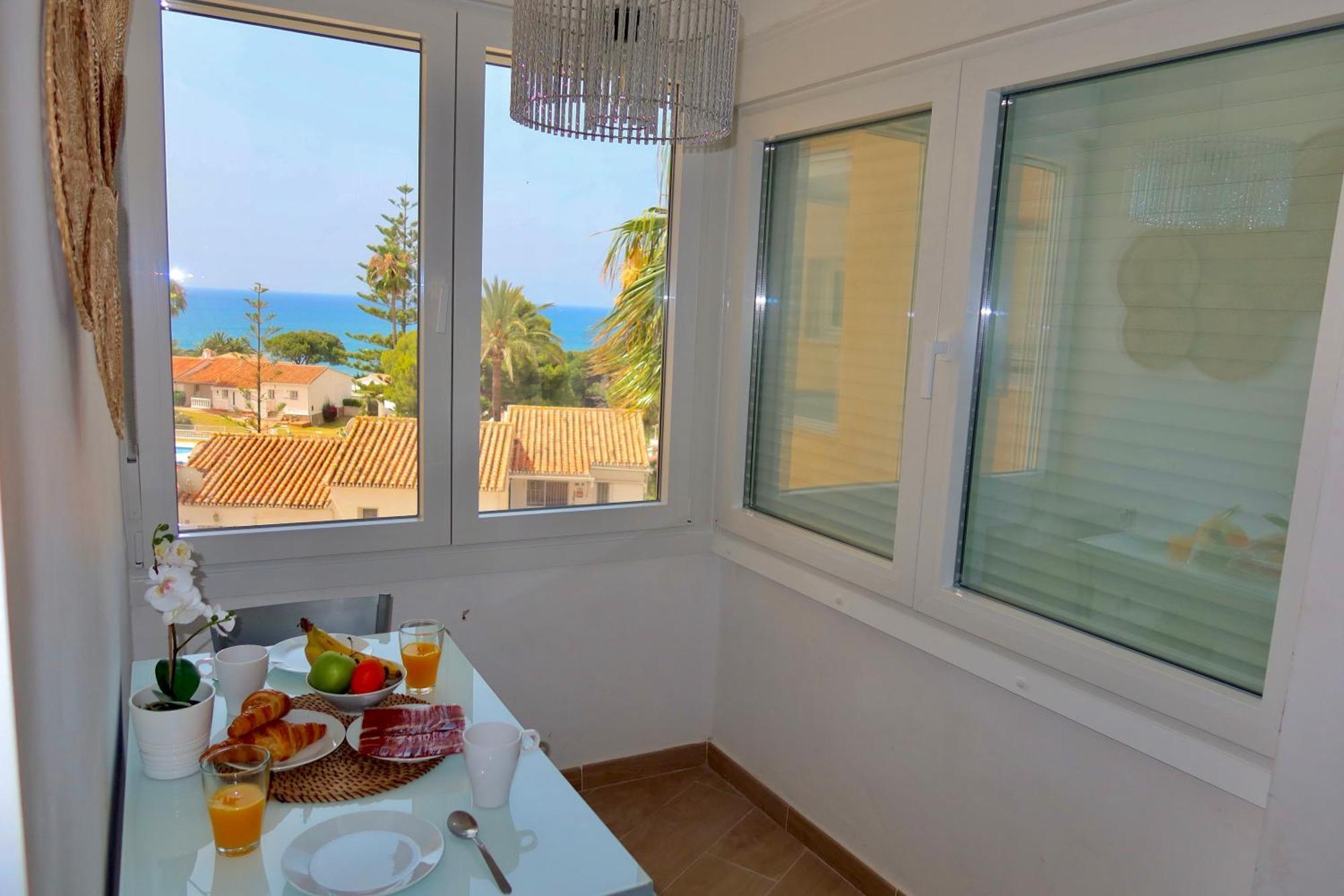 Lujoso Piso Con Vista Al Mar En La Cala De Mijas Apartamento *