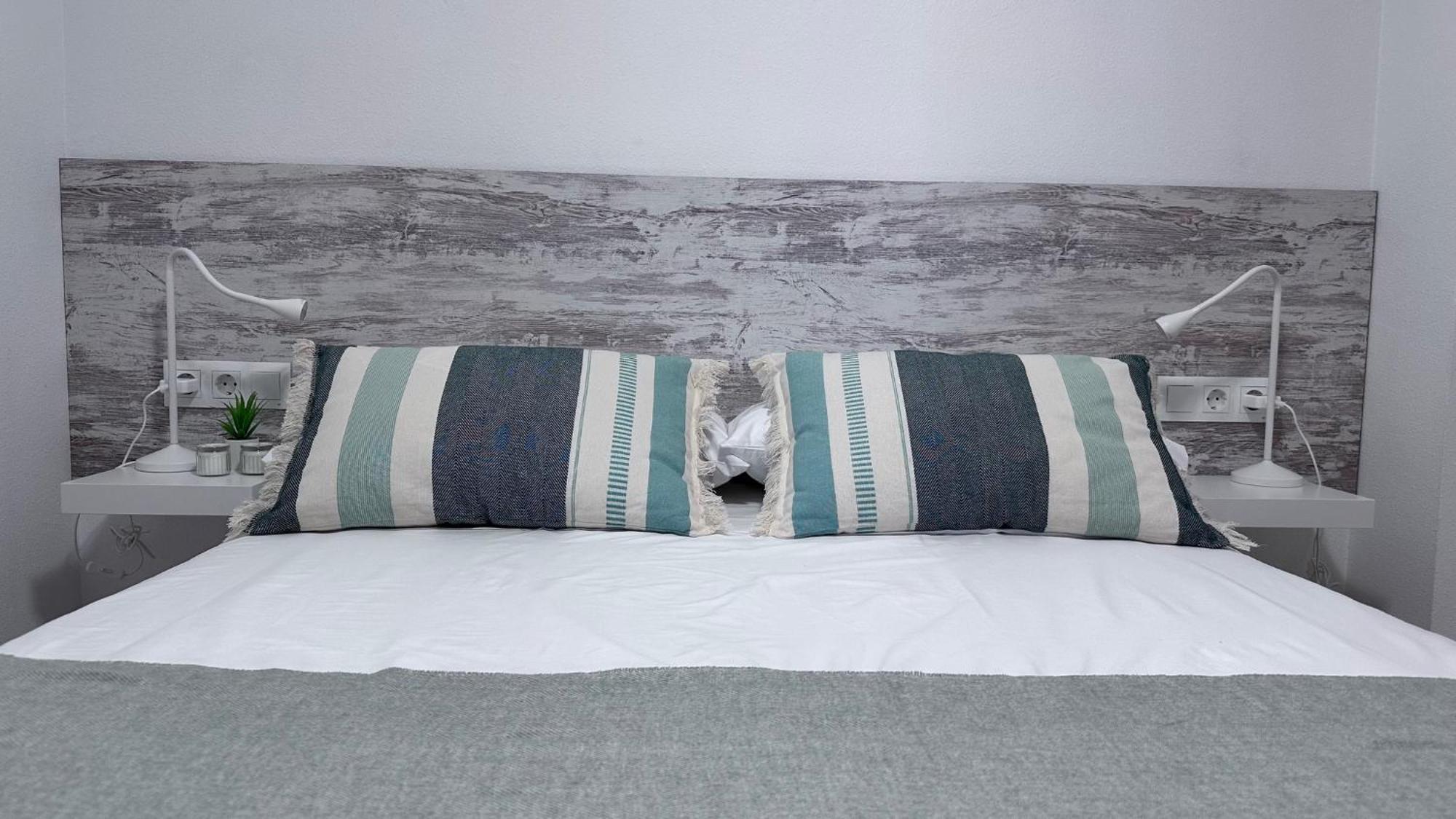 Apartamento Aleda Puerto Playa - Parking Y Piscina Gratis Málaga