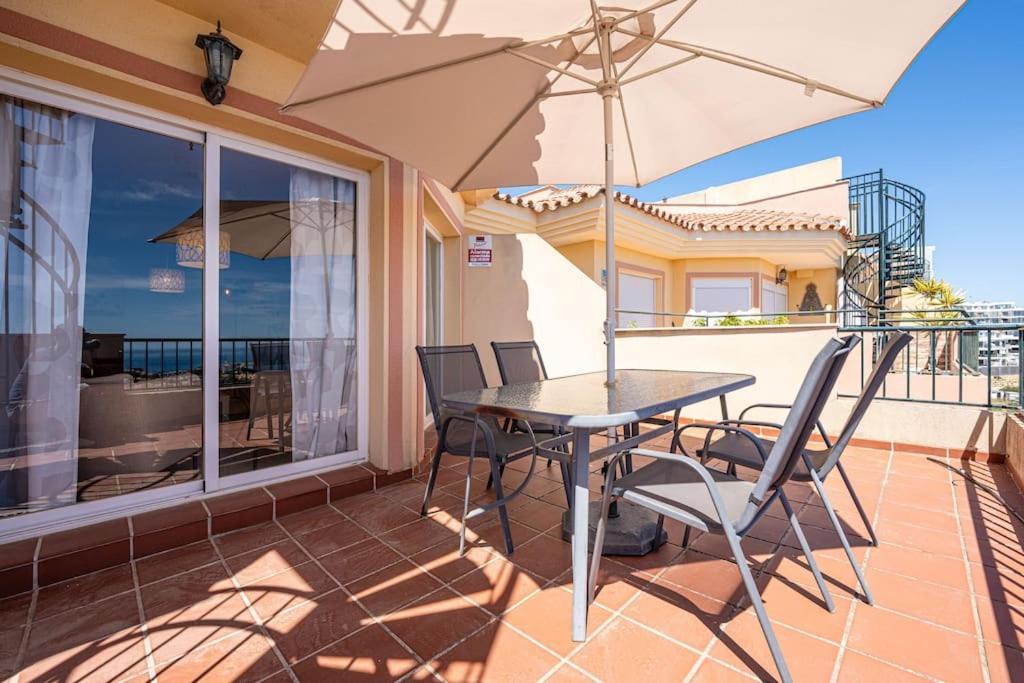Leilighet Penthouse Seaview - 3bed & 2bath