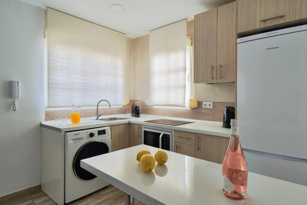 Seaside Charm In Apartment Malaga