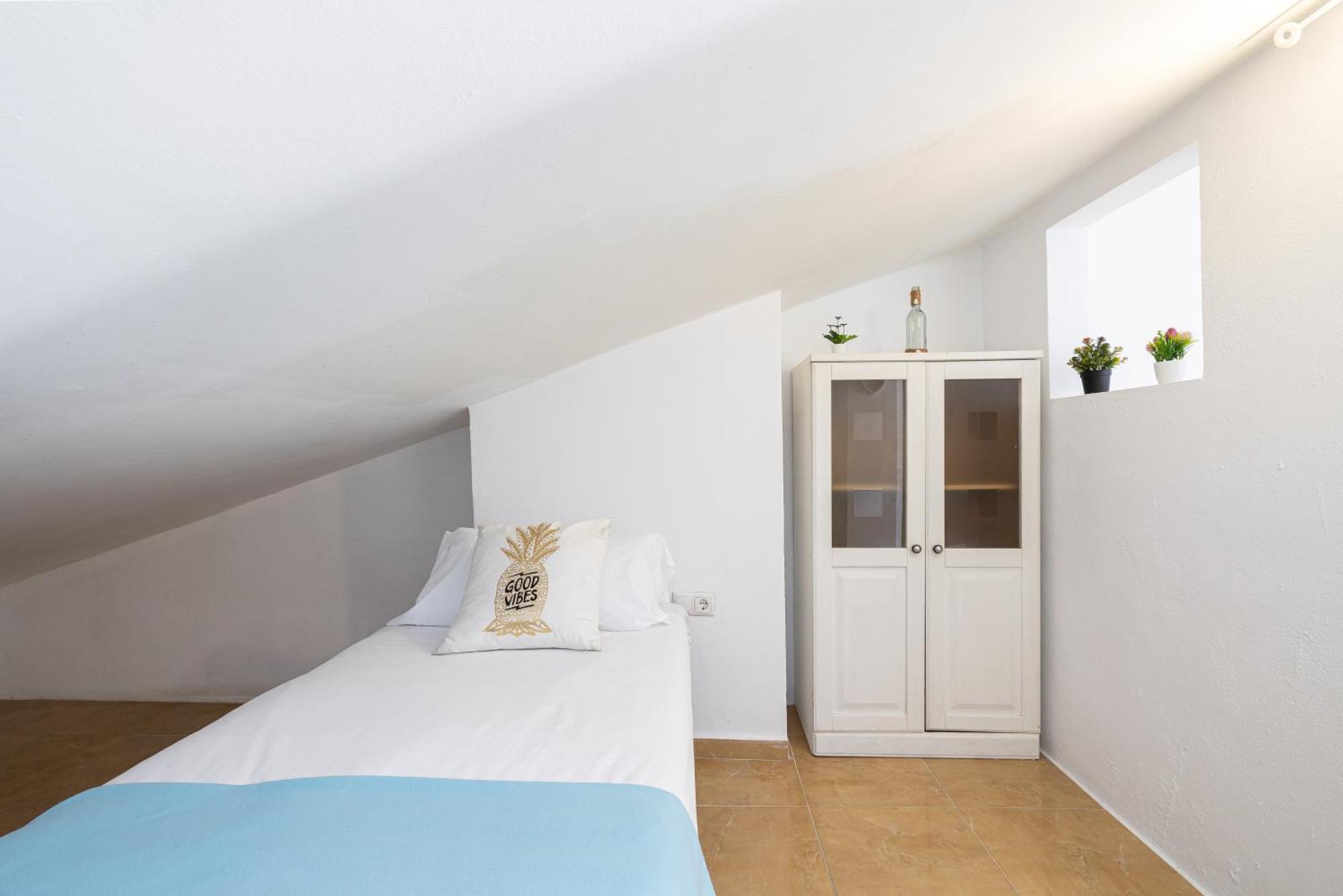 H2m Duplex Sancti Espiritu Sunny Terrace Lägenhet