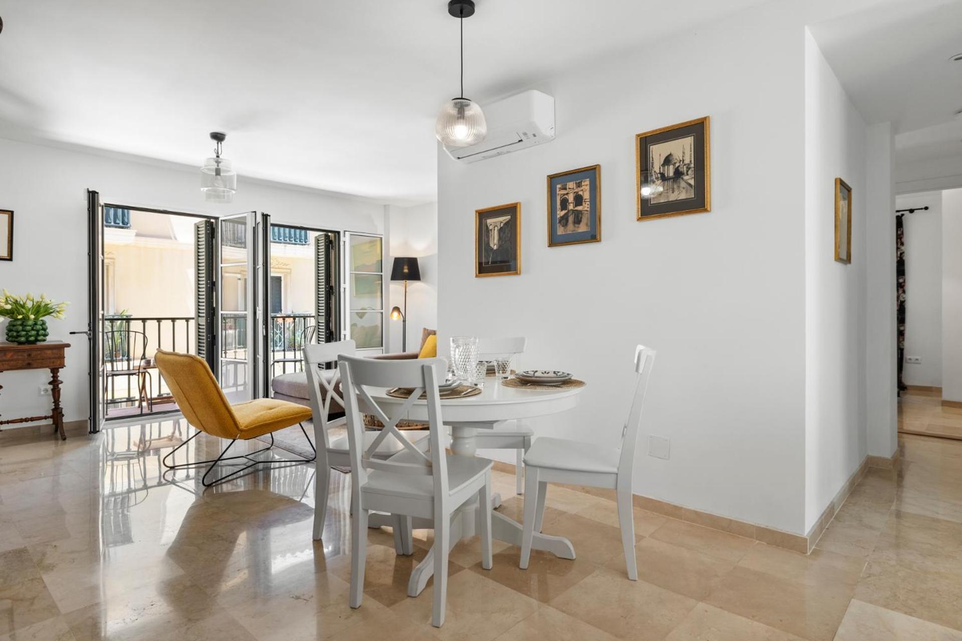 Stunning In Historic Center By Costarentals - Mal05 Appartement *