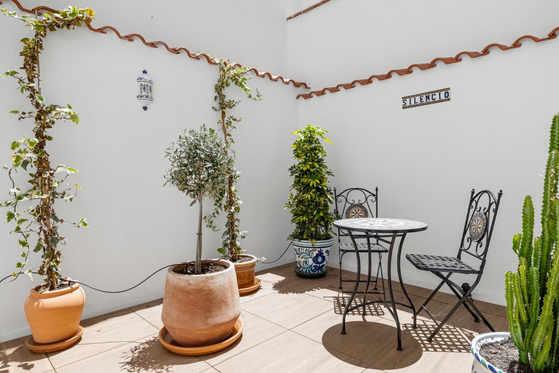 Apartment Stunning In Historic Center By Costarentals - Mal05 Malaga