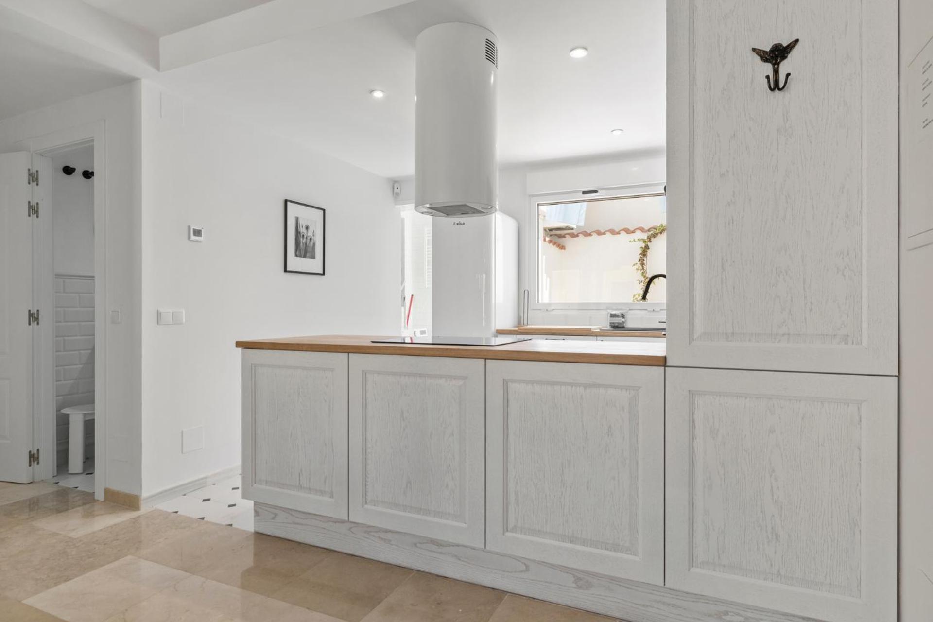 Stunning In Historic Center By Costarentals - Mal05 *