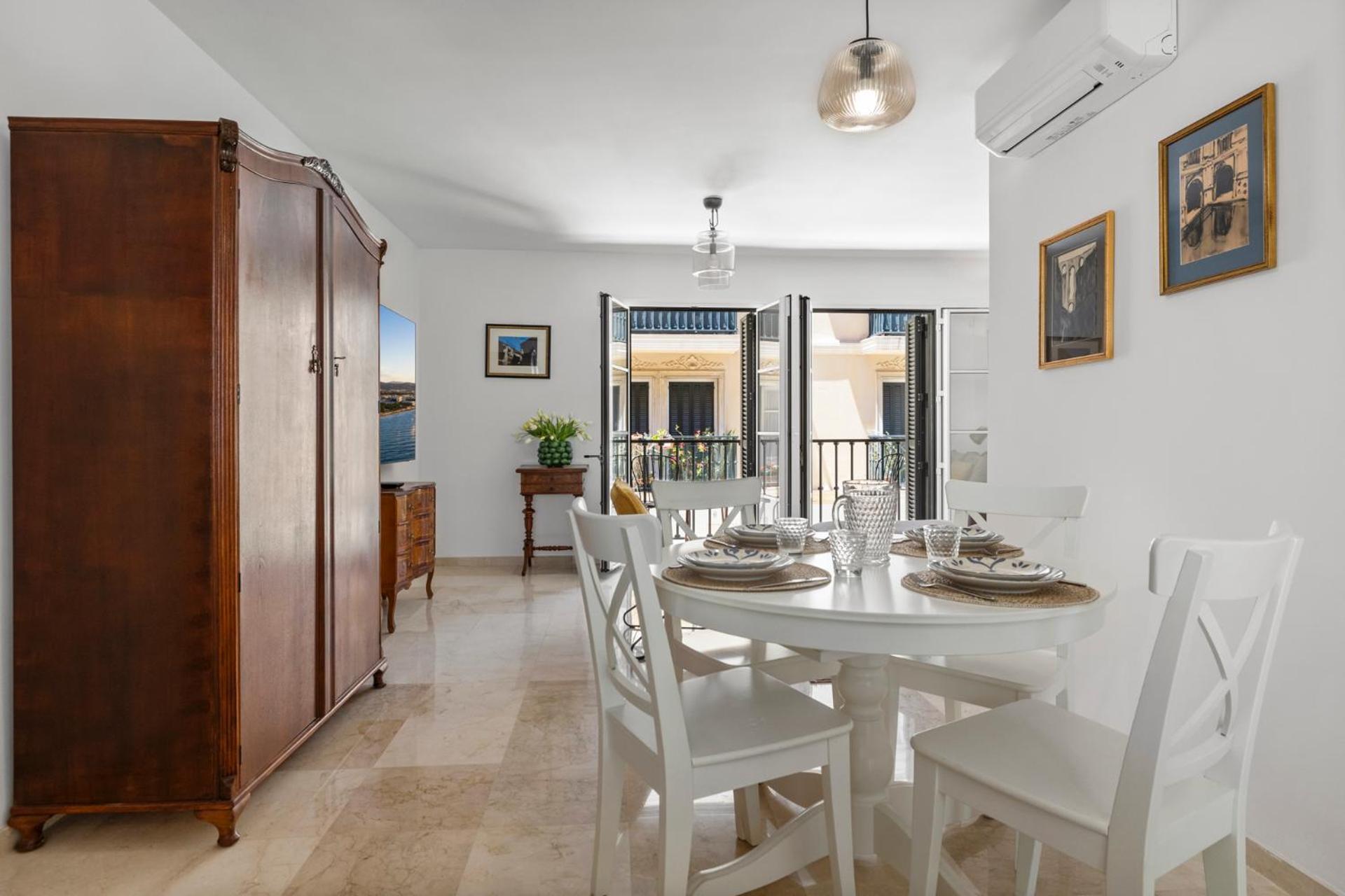 Stunning In Historic Center By Costarentals - Mal05 * Malaga