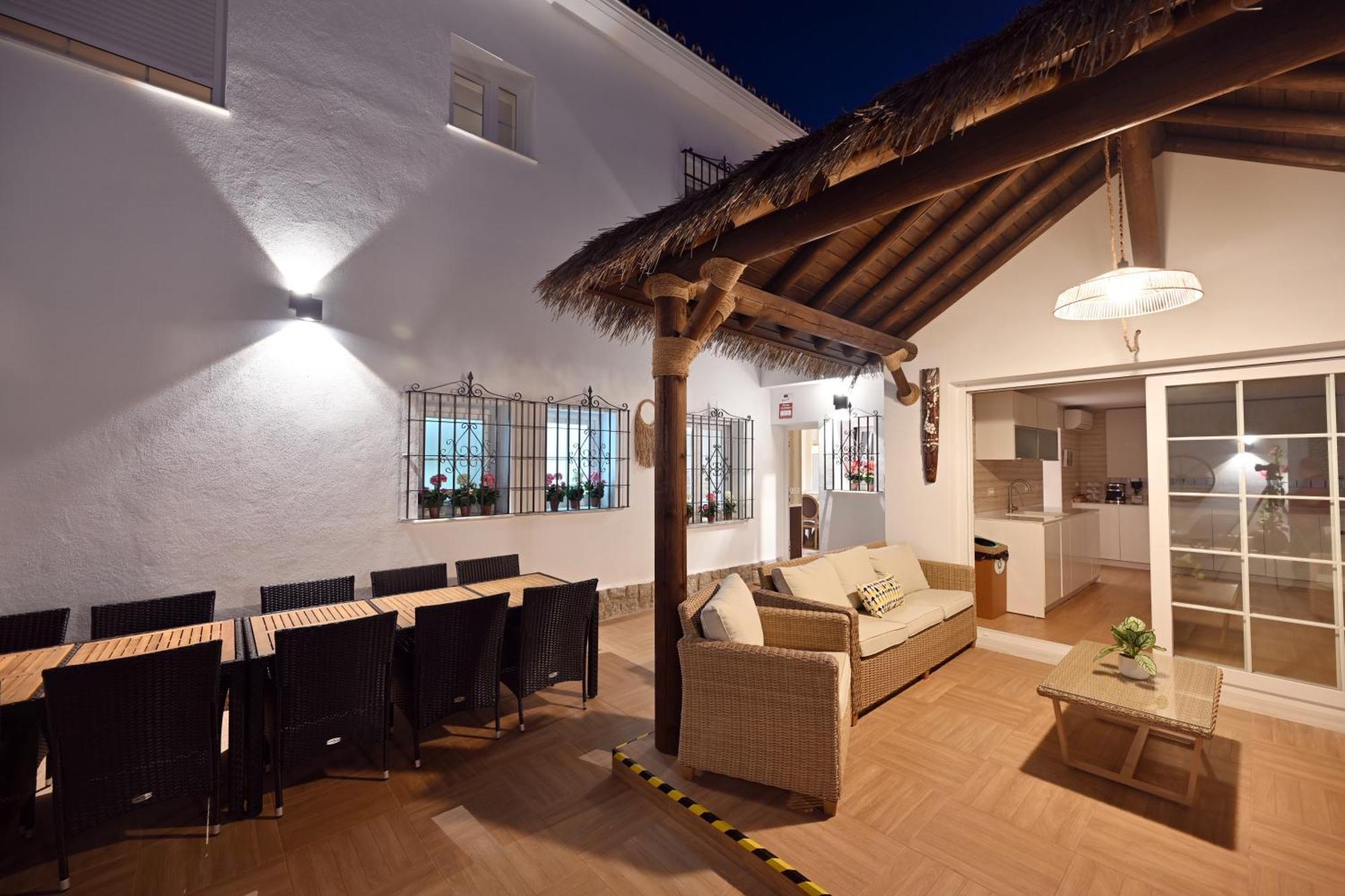 Wonderstays Lucia Villa *