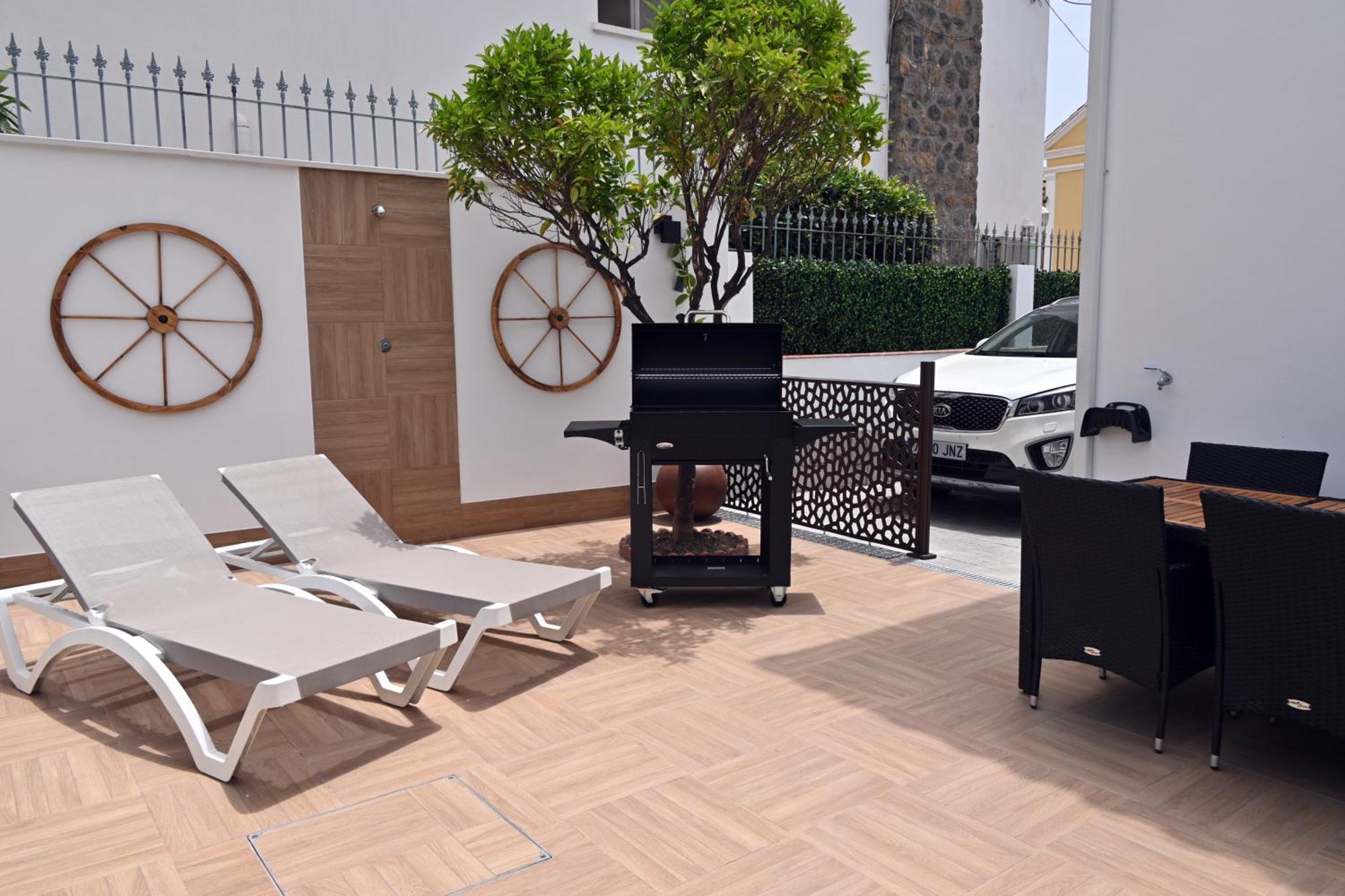 Wonderstays Lucia Villa