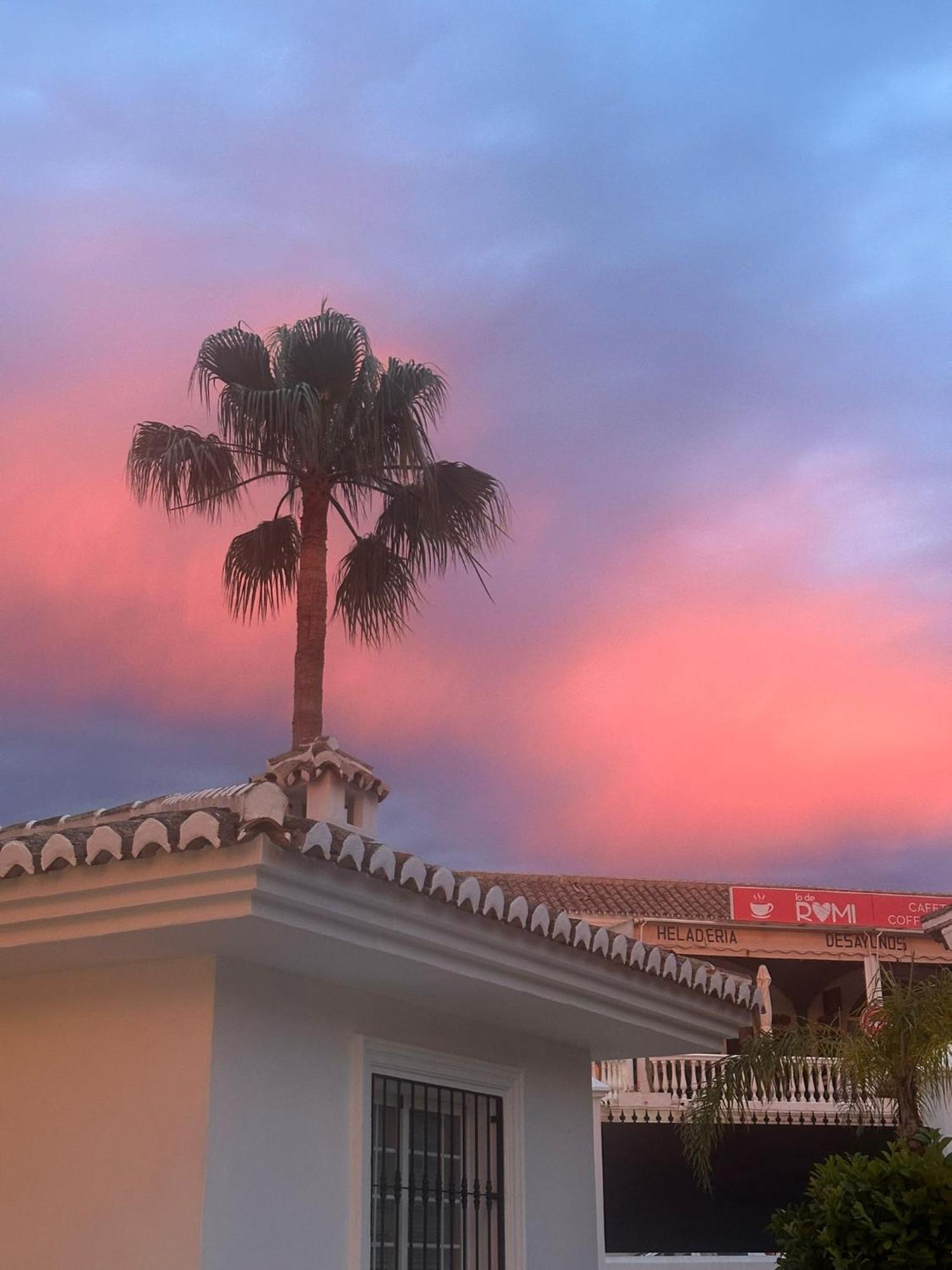 Lets In The Sun - Costa Del Sol Malaga
