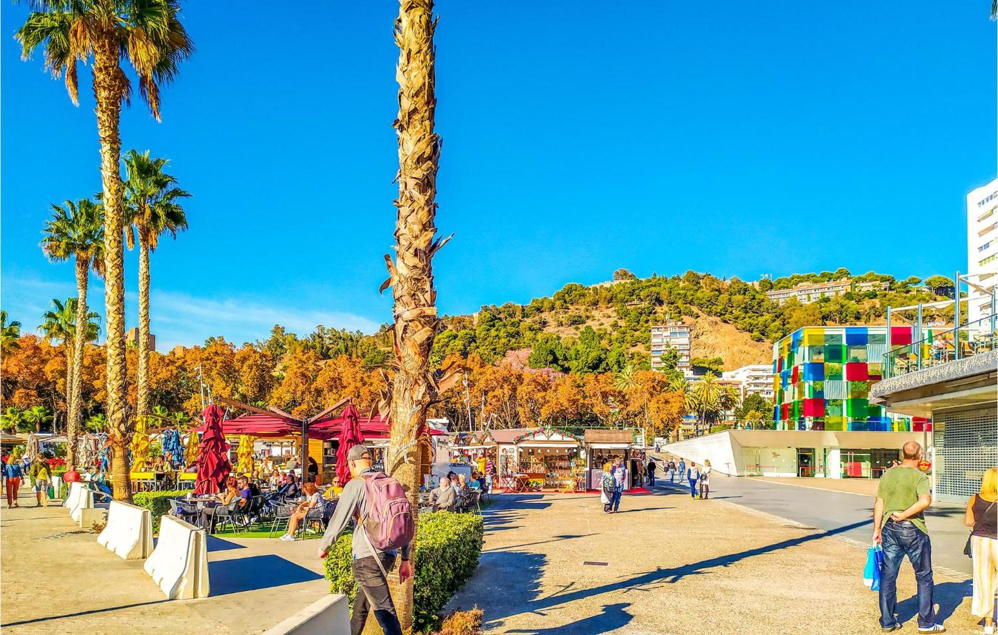 Holiday home 2 Bedroom Lovely In Malaga