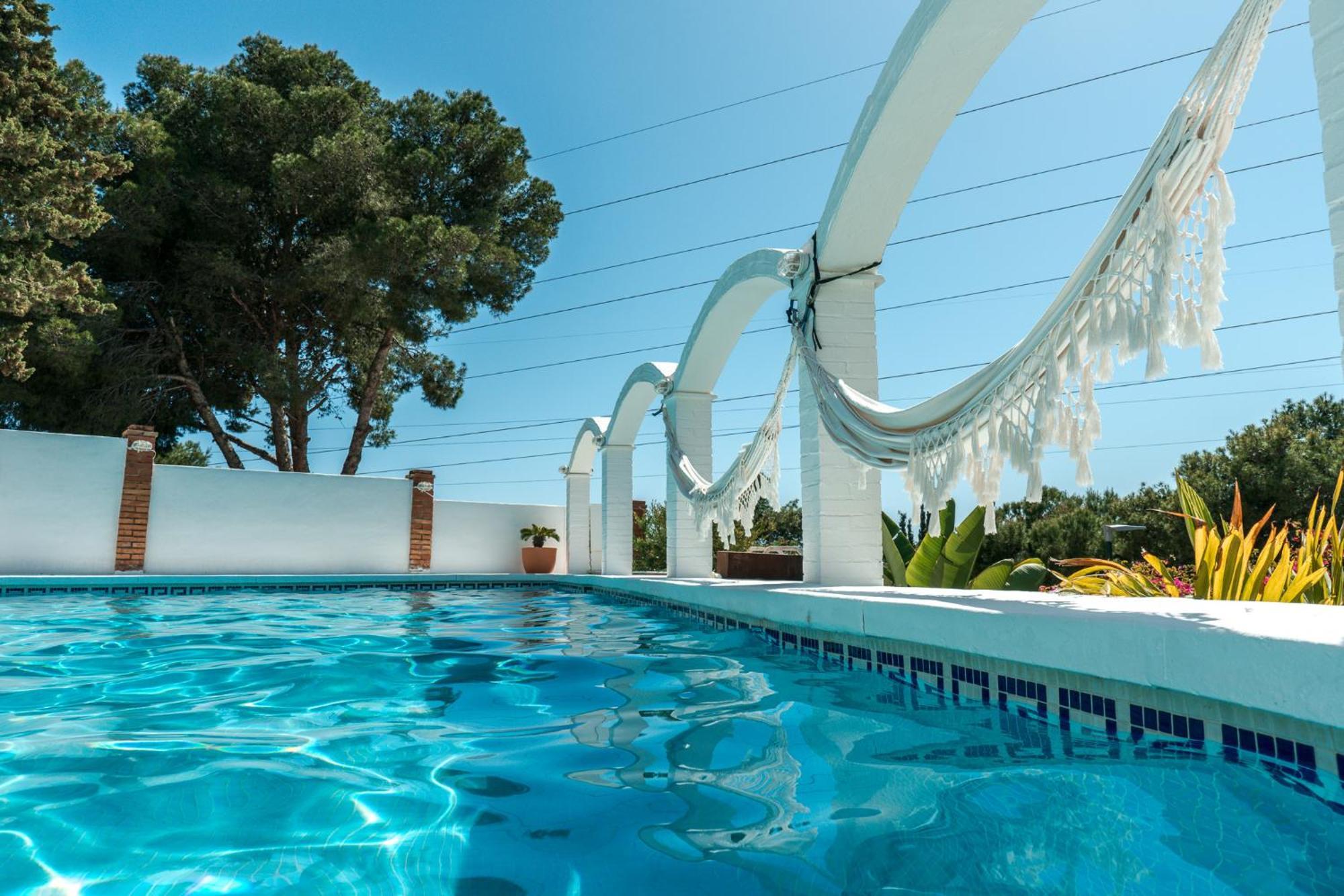Villa Lina - Andalusian 3-bedroom With Pool & Ocean View Málaga