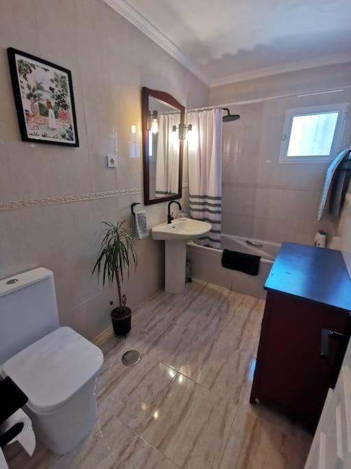 Lina - Andalusian 3-bedroom With Pool & Ocean View *