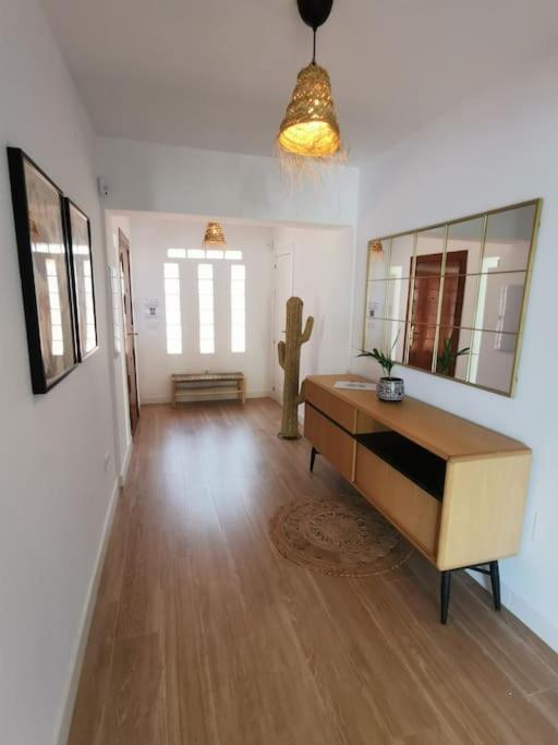 Lina - Andalusian 3-bedroom With Pool & Ocean View *
