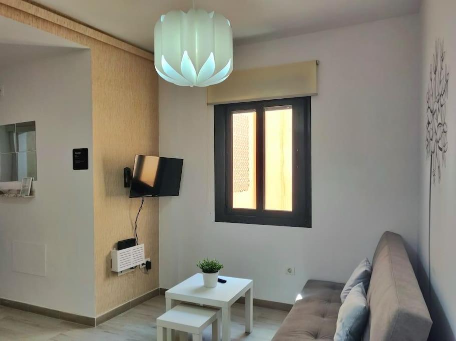 Estudio Con Gran Terraza Junto Al Centro Historico Apartamento Málaga